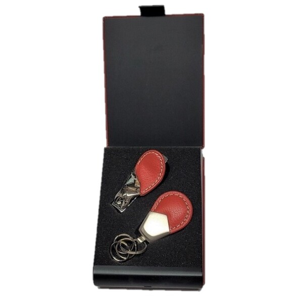 MW32 RED MANICURE SET